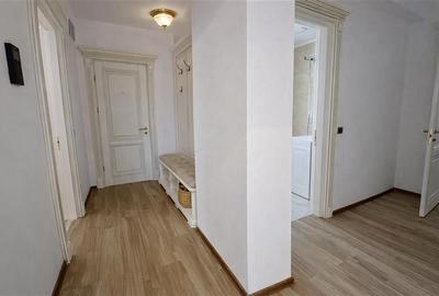 Apartament cu 4 camere decomandat, mobilat în Tractorul - 6