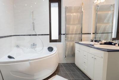 Vila de lux cu spa?ii wellness ?i panorama spectaculoasa - 10