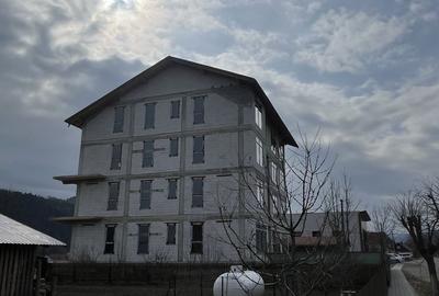 Spațiu comercial, de 1,700 mp, în Straja - 1