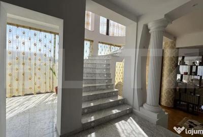 Casă cu 7 camere cu Teren 1200 Mp în Central - 8