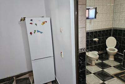 Casă de vânzare în Golești – locație excelentă lângă muzeu - 9