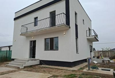 Casă cu 5 camere cu Teren 334 Mp în Vest - 4