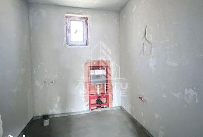 Casă cu 4 camere cu Teren 300 Mp în Central - 5