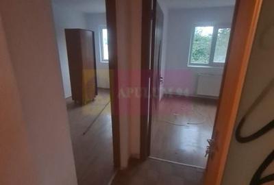 Apartament cu 3 camere de vanzare in Campina - Zona Cuza - 6