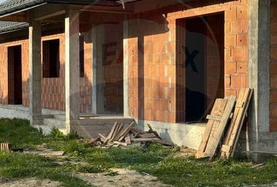 Casă cu 4 camere cu Teren 717 Mp în Satu Nou de Sus - 4