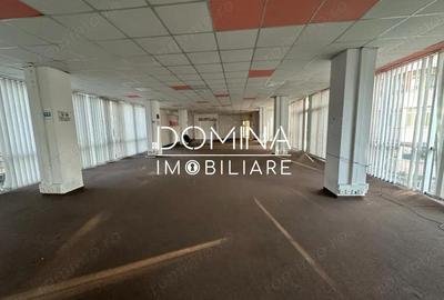 Spațiu comercial, de 790 mp, în Central - 2