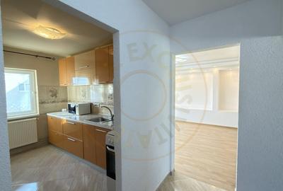 Apartament cu 3 camere decomandat, mobilat în Carei - 11