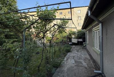 Casă cu 3 camere în Central - 2