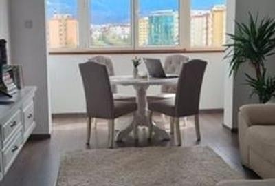 Apartament renovat cu 2 camere, etaj intermediar, zona Vlahuta, Brasov - 1