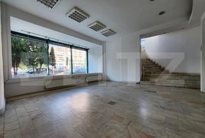 Spatiu comercial , 25 mp,  zona Tribunal - 2