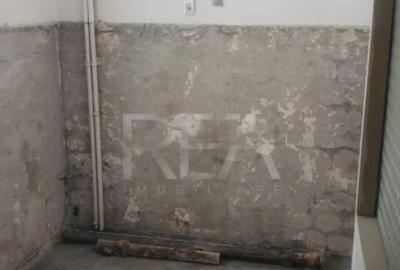 2 Camere , Decomandat , Etaj 1/7 , Zona Giurgiului - 1