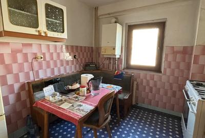 Apartament cu 3 camere decomandat în Central - 4