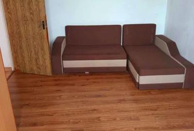 Apartament cu 2 camere decomandat în Titan