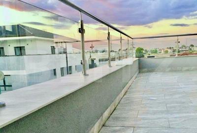 Apartament cu 3 camere în Central - 2
