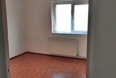 Apartament 3 camere decomandat etajul 1 Judetean - 3