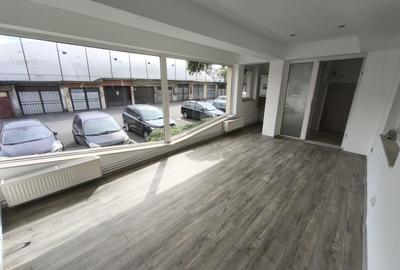 Spațiu comercial de vânzare – Petru Rareș, lângă Școala Nr. 3 - 1