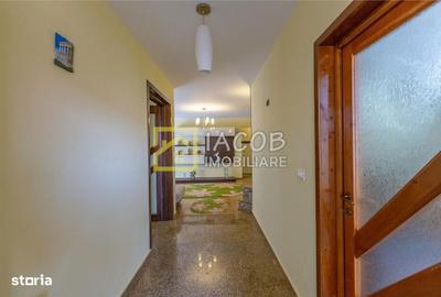 Casă cu Teren 455 Mp în Vultureni - 13