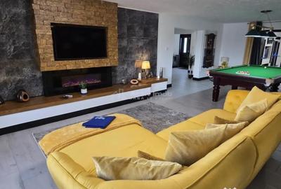Casă cu 8 camere cu Teren 2000 Mp în Poșta Câlnău - 14