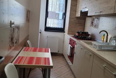 Apartament cu 2 camere decomandat în Casa de Cultură - 2
