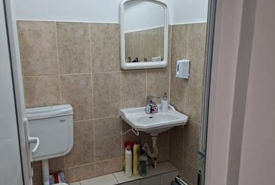 Spațiu comercial, de 40 mp, în Central - 1