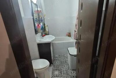 Garsonieră decomandată în Central - 2