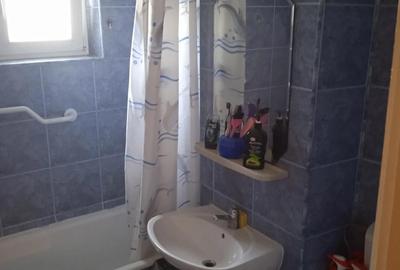 Apartament cu 4 camere decomandat în Central - 1