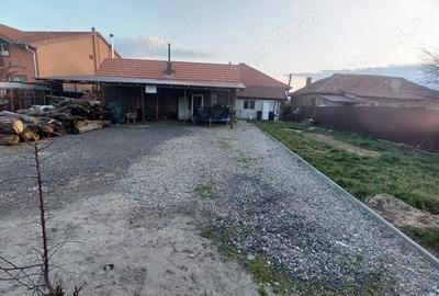 Casă cu Teren 690 Mp în Central - 9