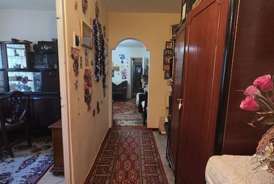 Apartament cu 3 camere semidecomandat în Albești - 12