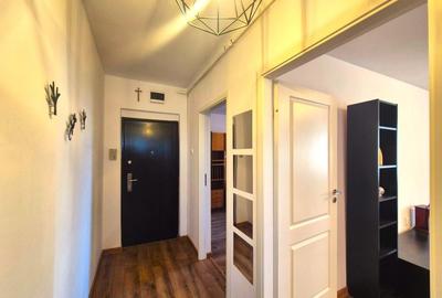 Apartament cu 3 camere decomandat în Astra - 2