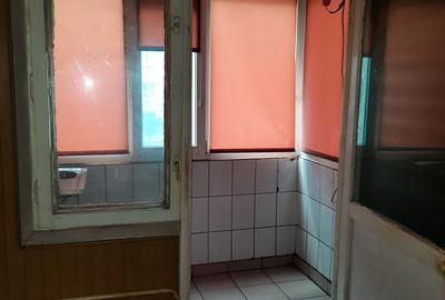 Apartament cu 4 camere decomandat în Olteniței - 12