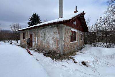 Casă cu 2 camere în Săcel - 8