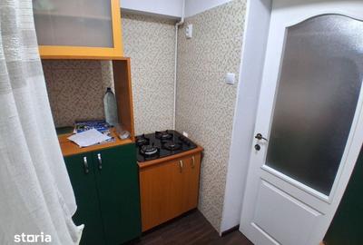Apartament cu 3 camere decomandat, mobilat în Păcurari - 8
