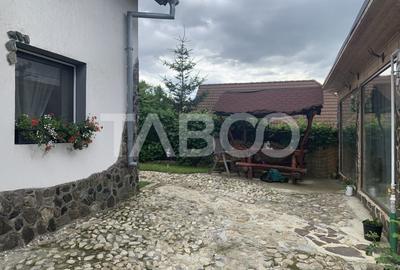 Comision 0% Pensiune 7 camere 3 stele in regim hotelier Sura Mare - 18
