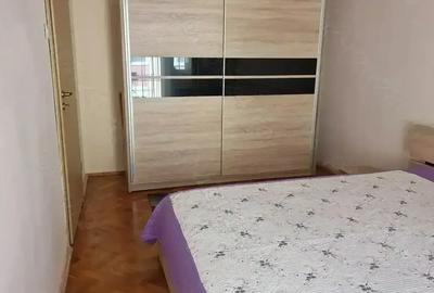 Proprietar vand apartament cu 4 camere etajul 1 pe strada Irlanda, zona Lipovei - 7