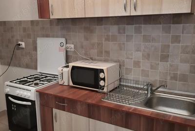 Garsonieră decomandată în Central - 7