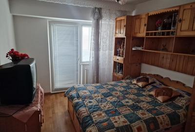 Stefan cel Mare apartament cu 3 camere de vanzare - 1
