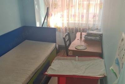 Apartament cu 3 camere decomandat în Vitan - 4