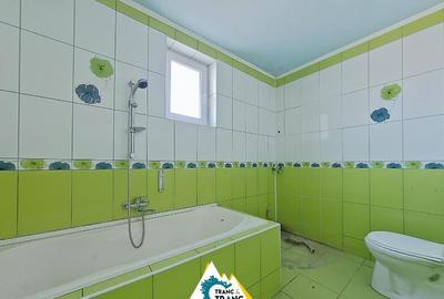 Casa de renovat cu 3 camere cu teren generos in Zadareni - 1