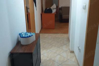 Proprietar inchiriez doua camere dec zona Mihai Viteazu 320 euro - 2