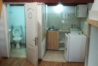 Garsonieră nedecomandată în Central - 3