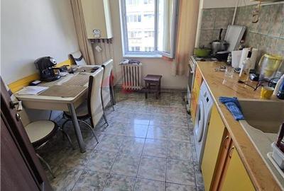 Apartament cu 3 camere decomandat în Mircea cel Bătrân - 7
