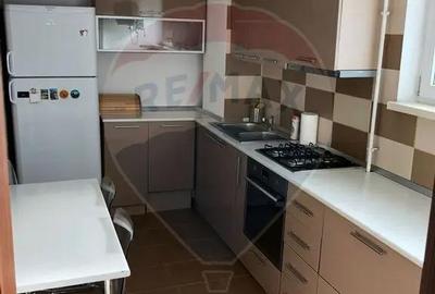Apartament cu 4 camere decomandat în Calea București - 10