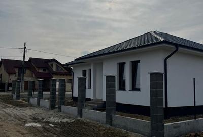 Casă cu 3 camere cu Teren 431 Mp în Central - 10
