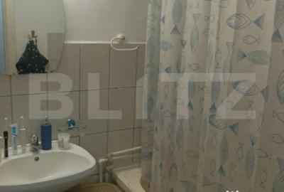 Apartament cu 2 camere decomandat în Micro 6 - 9