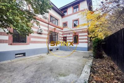 18 Camere Piata Victoriei, Spitalul Sanador - 1