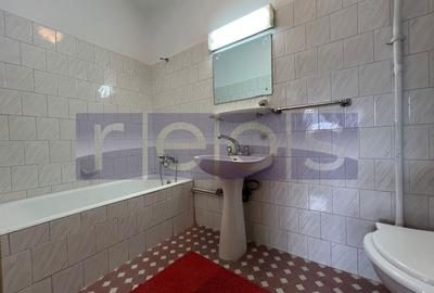 Casă individuală cu 12 camere cu Canalizare în Barbu Văcărescu - 14