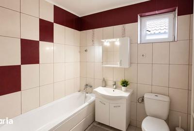Casă cu 8 camere cu Teren 500 Mp în Câmpineanca - 4