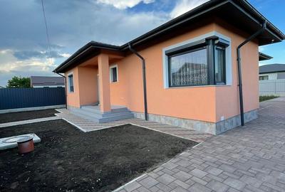 Casă cu 3 camere în Cordun - 10