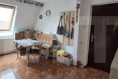 Apartament cu 2 camere decomandat în Dâmbovița