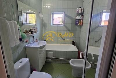 Apartament cu 3 camere decomandat, mobilat în Târgu Cucu - 8